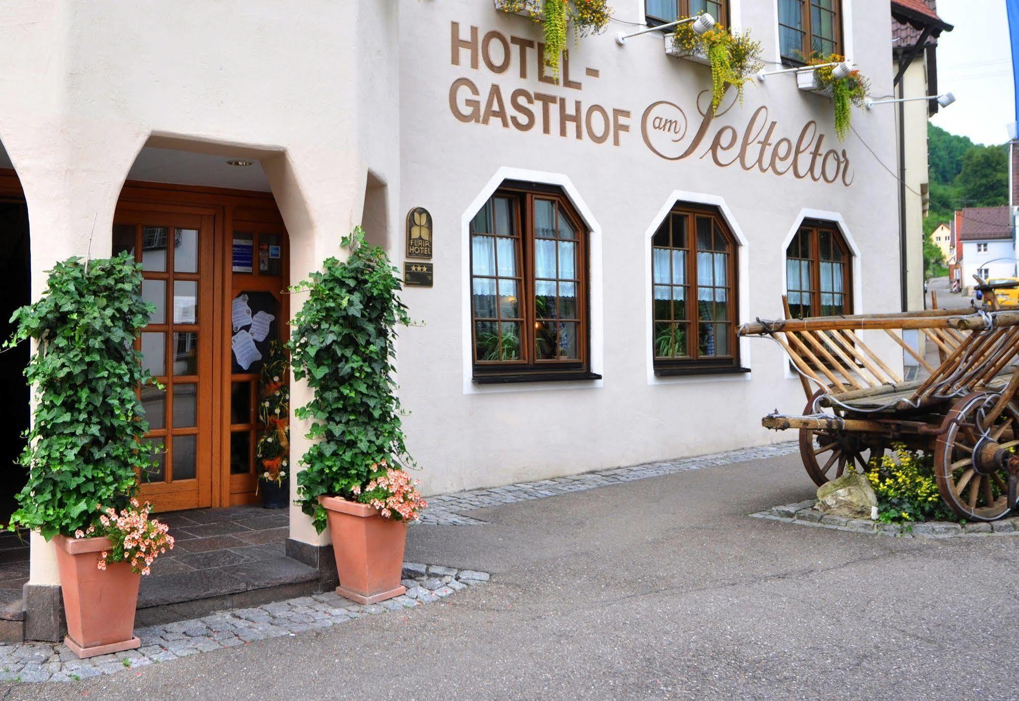 Hotel Gasthof Am Selteltor Wiesensteig Exterior foto